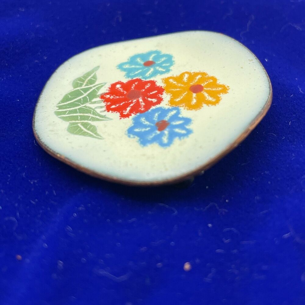 Vintage Colorful Enamel Wavey Copper Pin 1.5" Round Unsigned Floral Brooch MCM - Picture 5 of 9